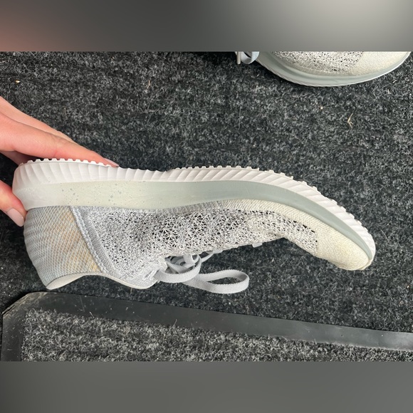 Under Armour Running Shoes - Picture 7 of 7